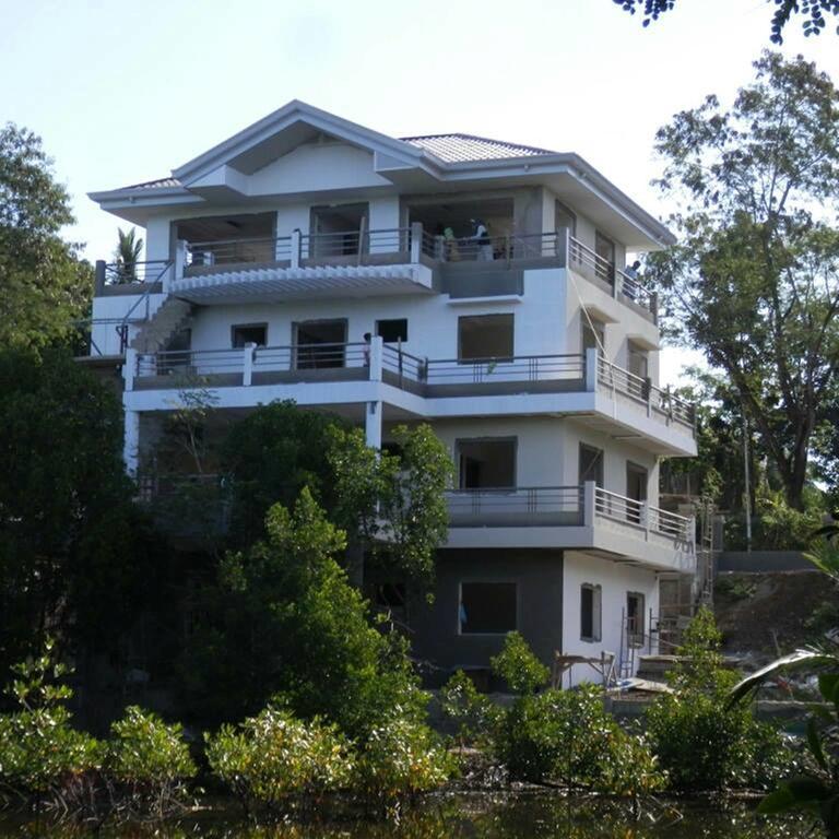 Villa De Sierra Vista Bay And Mountain View Inn Puerto Princesa Exterior photo
