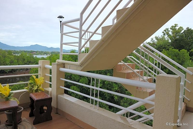 Villa De Sierra Vista Bay And Mountain View Inn Puerto Princesa Exterior photo